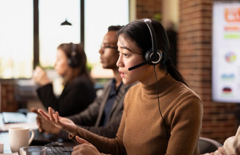 Real-Time Accent Translation in Retail Call Centers: The Technology Closing the CX Trust Gap