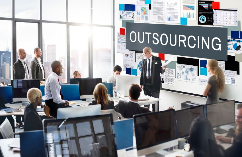 Outsourcing Retail Back Office: What Changes and Why It Matters