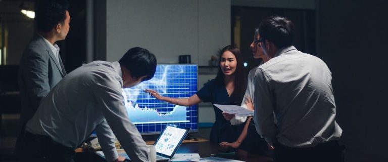 Peak Season Is Coming: How US Retailers Lock In a BPO Partner Before the Rush
